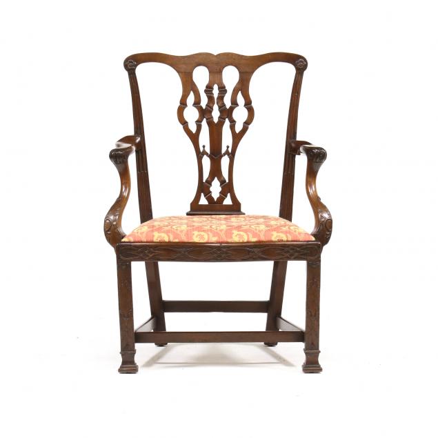 ENGLISH CHIPPENDALE CARVED MAHOGANY 30a6a6