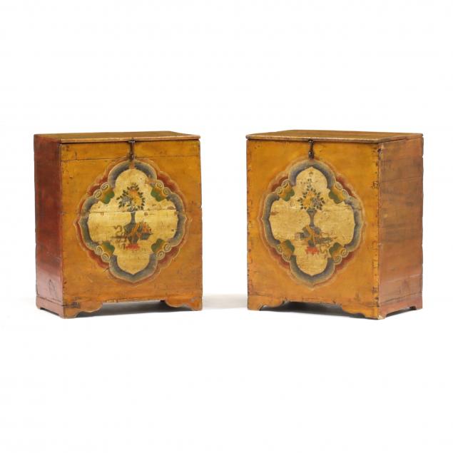 A PAIR OF MONGOLIAN CHESTS Wood 30a73f