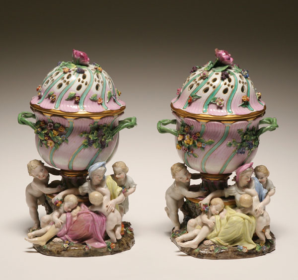 Pair German porcelain covered potpourri 4dd95