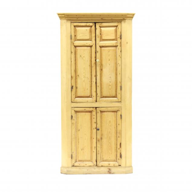 CONTINENTAL CHIPPENDALE STYLE PINE 30a806