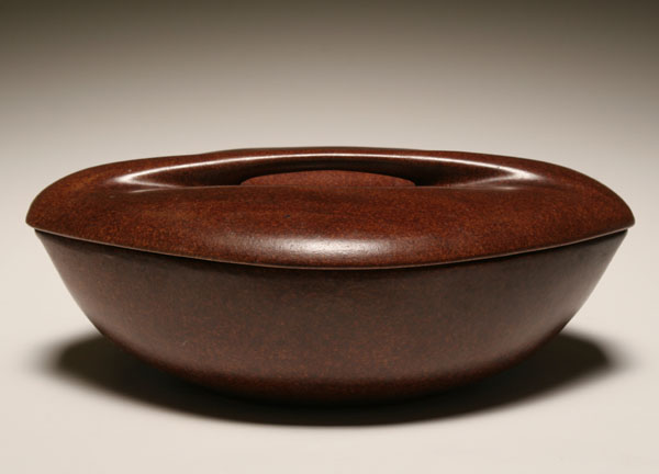 Roseville Raymor covered bowl; mid 50s