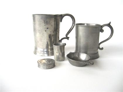 Group of pewter items Including 4da63