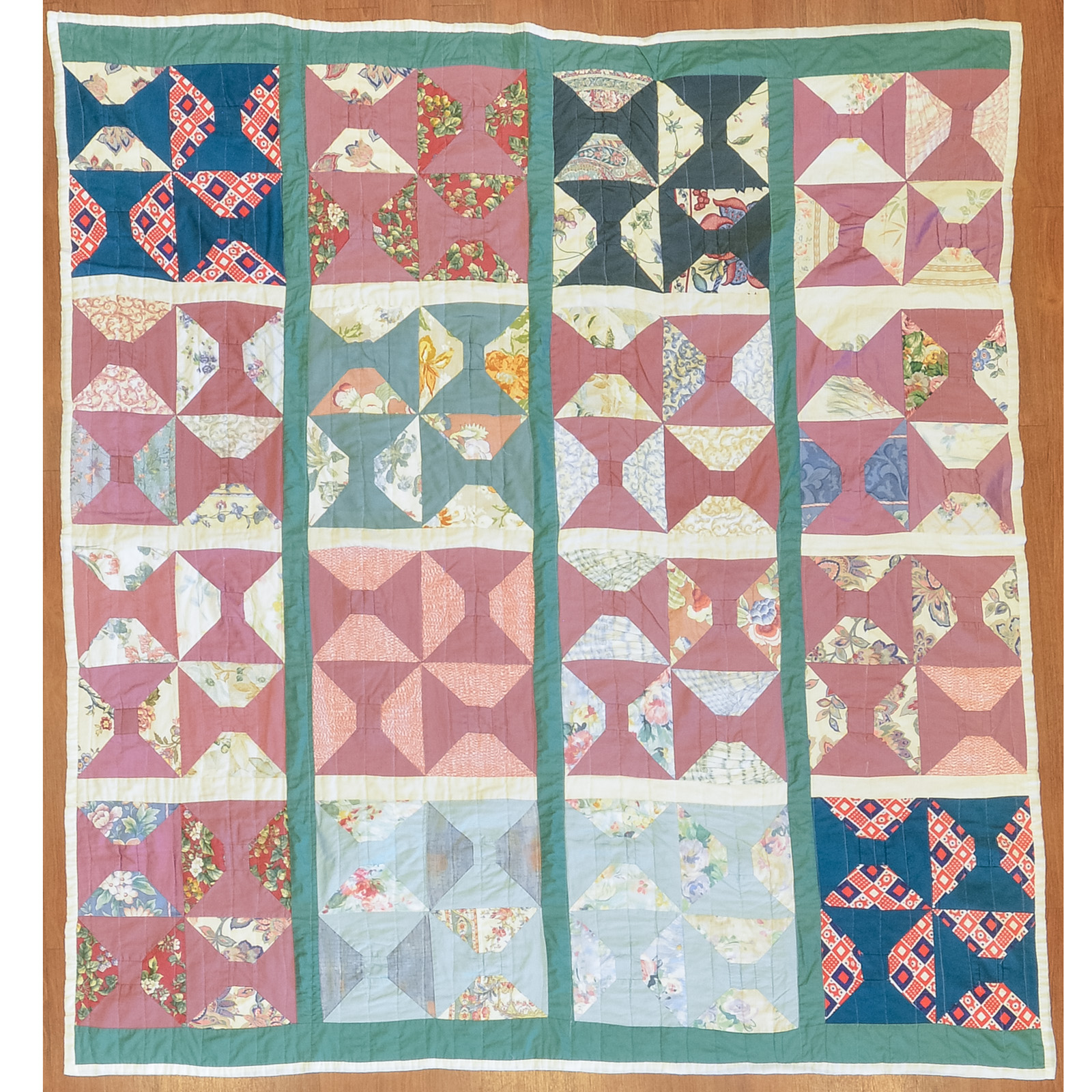 HAND-STITCHED COTTON "BOWTIE" QUILT