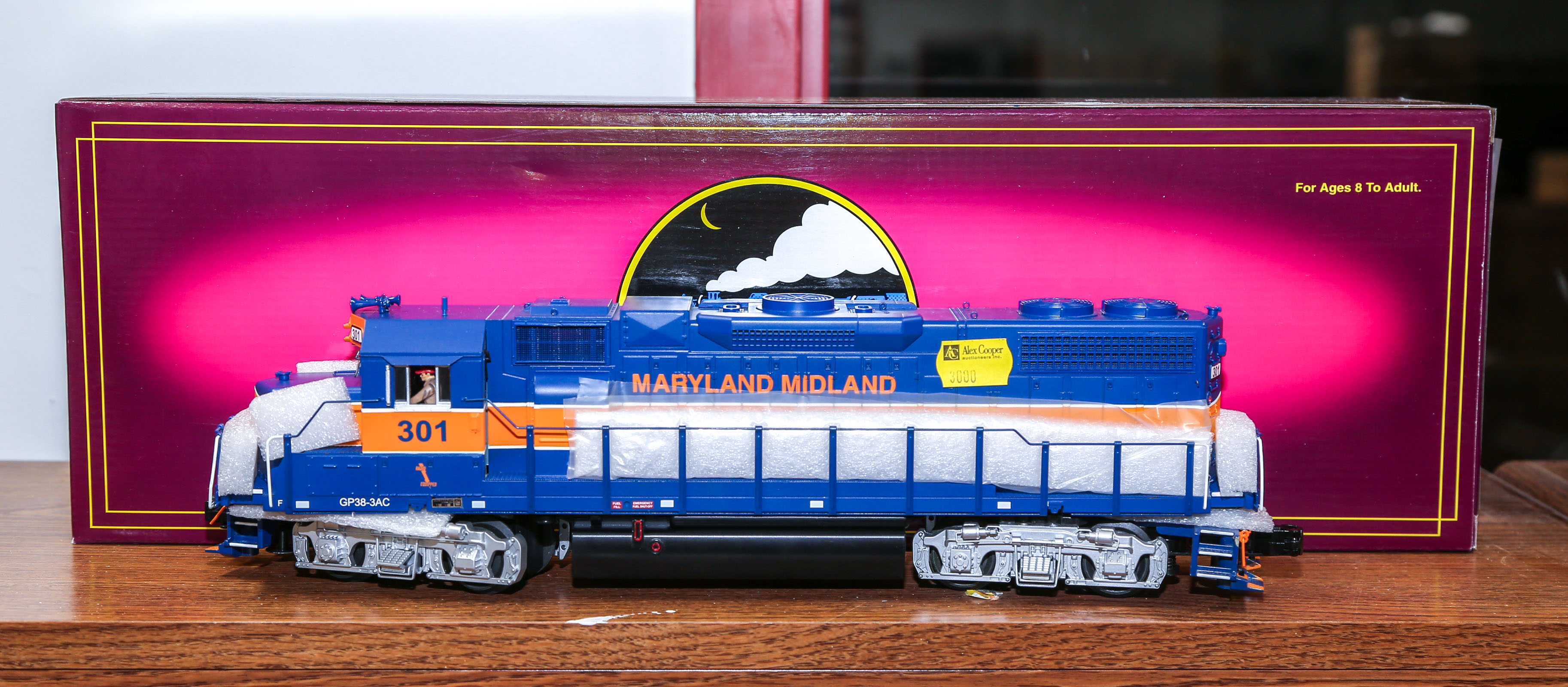 MTH O GAUGE GP38 2X DIESEL ENGINE 308849