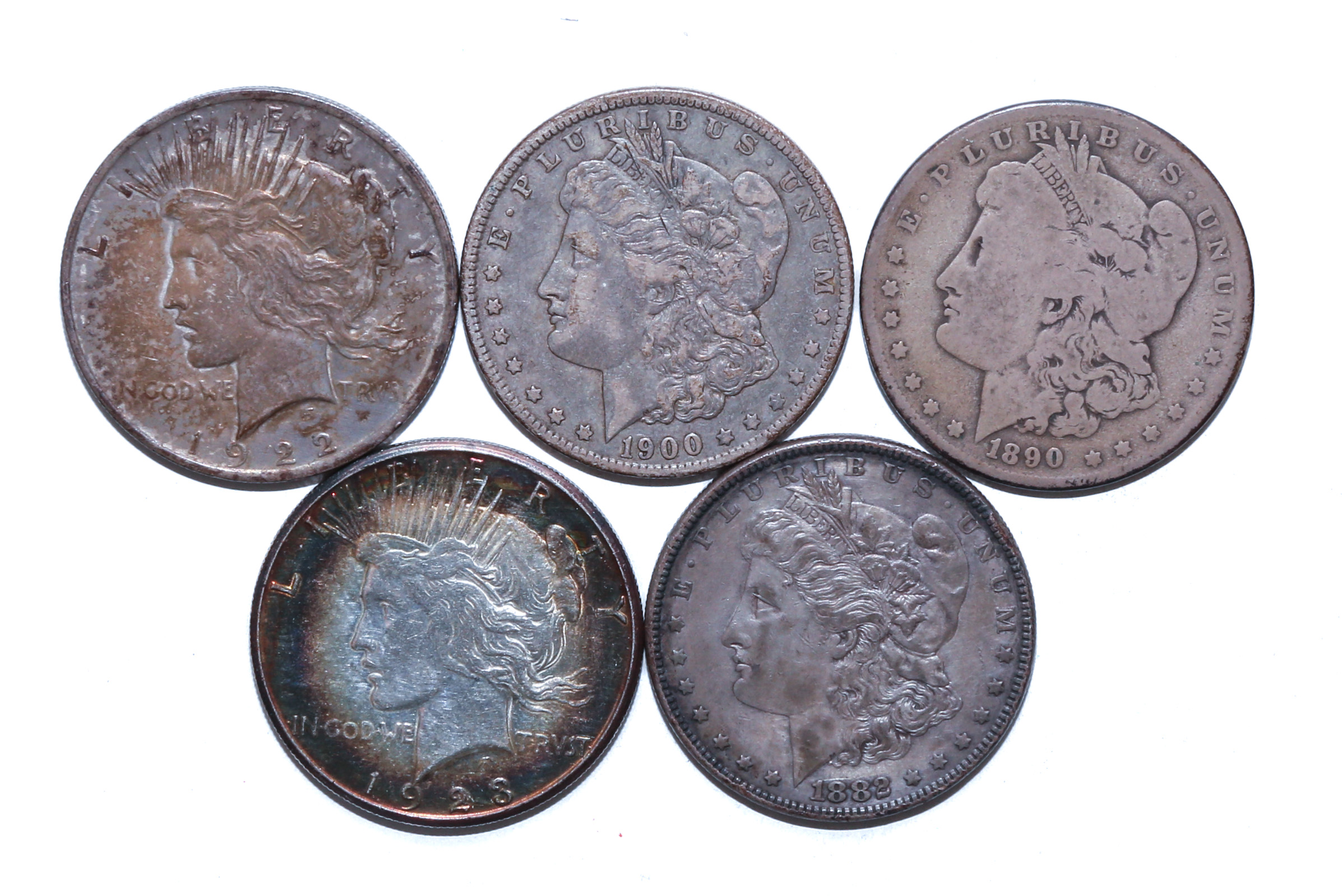 5 SILVER DOLLARS 1882 XF, 1890-O G,