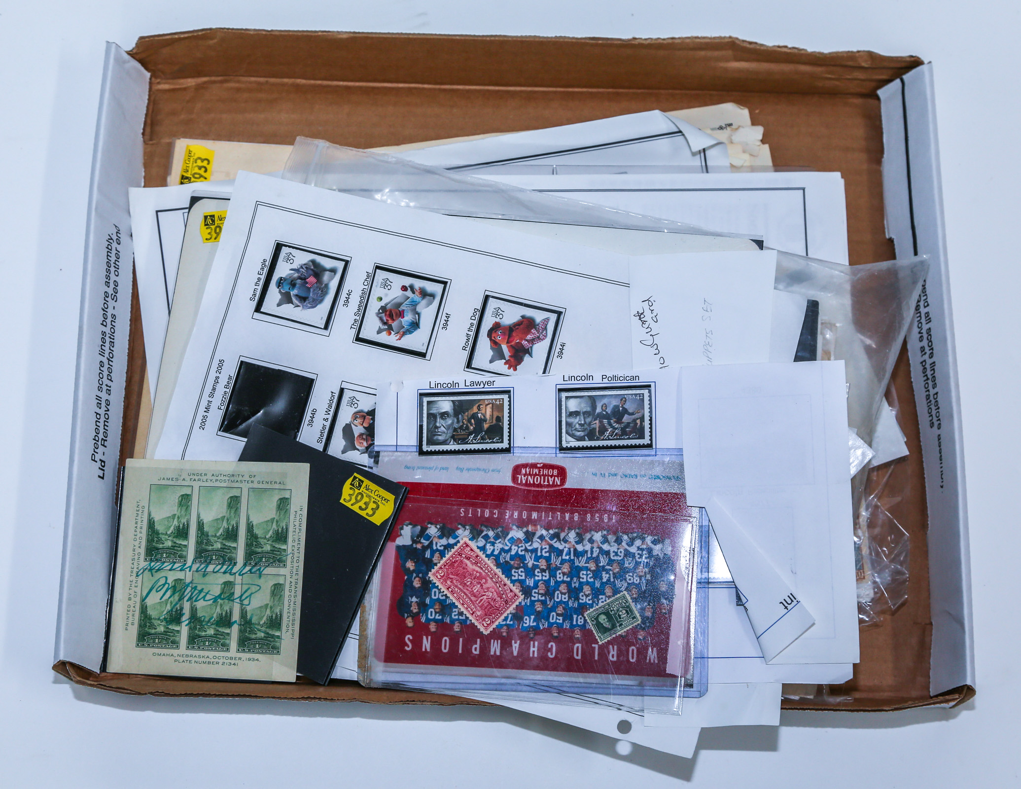 SELECTION OF UNITED STATES POSTAGE