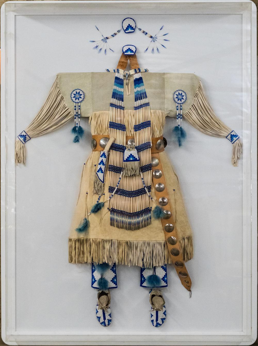 HOPI WEDDING DRESS IN ACRYLIC CASEHopi