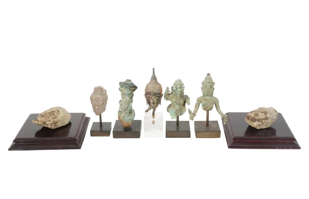 COLLECTION OF ASSORTED MINIATURE 308c98