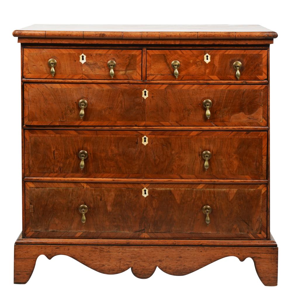 GEORGIAN OAK CHEST OF DRAWERSGeorgian