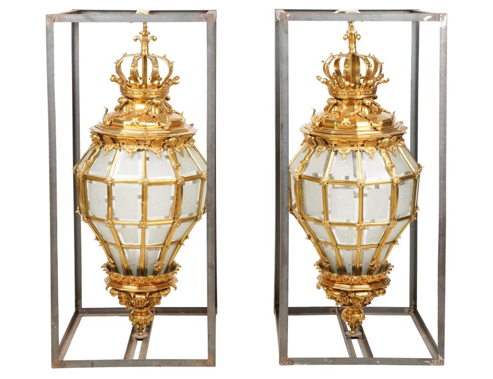 PAIR OF GILT METAL AND ETCHED GLASS