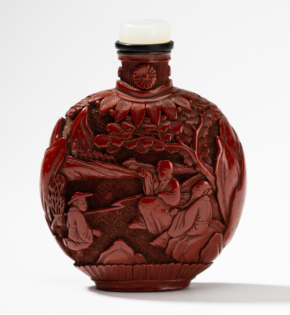 CHINESE CINNABAR SNUFF BOTTLEChinese 308f76