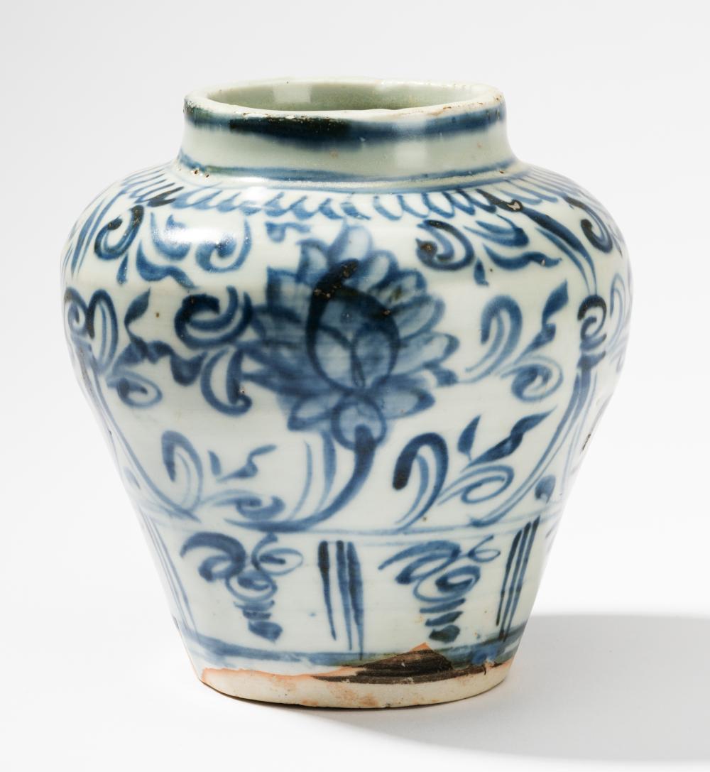 CHINESE BLUE AND WHITE PORCELAIN 308f79
