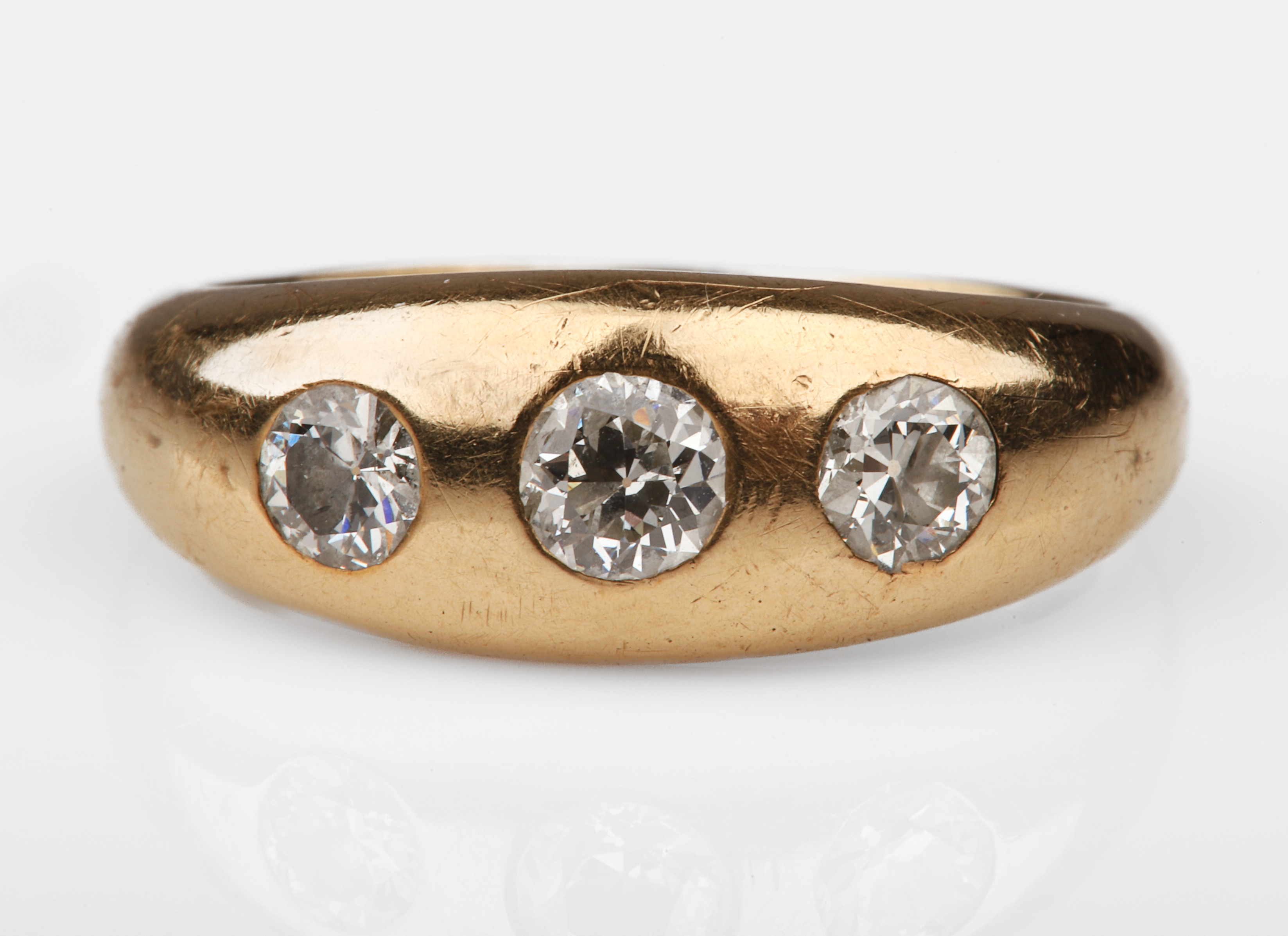 14K YG 3 Stone Diamond Ring 85CT 308ff1