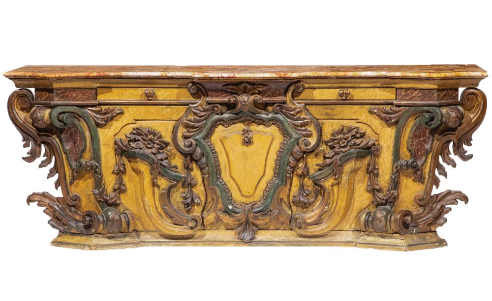 VENETIAN GILT AND PAINT DECORATED 30913f