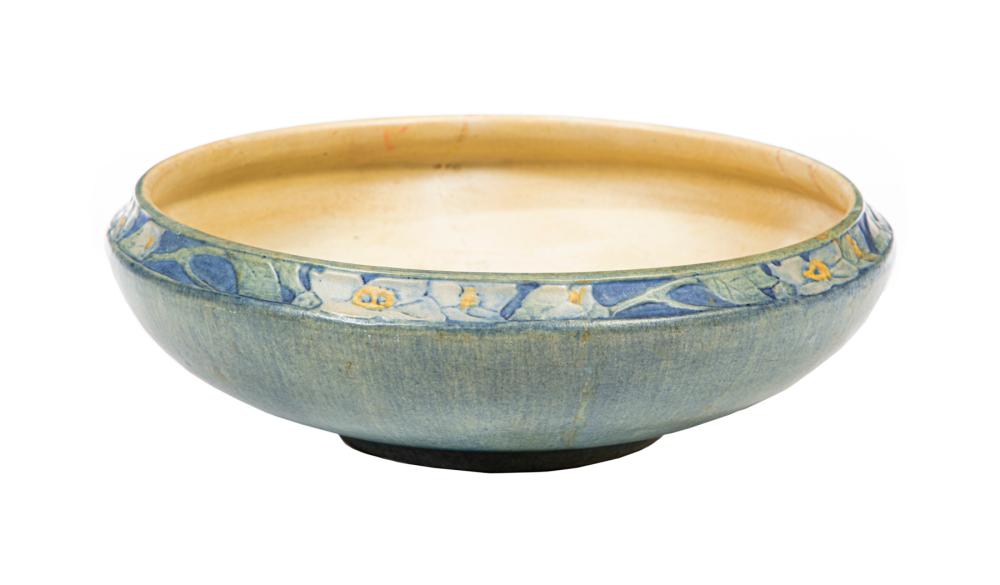 NEWCOMB COLLEGE ART POTTERY BOWLNewcomb 3091d9