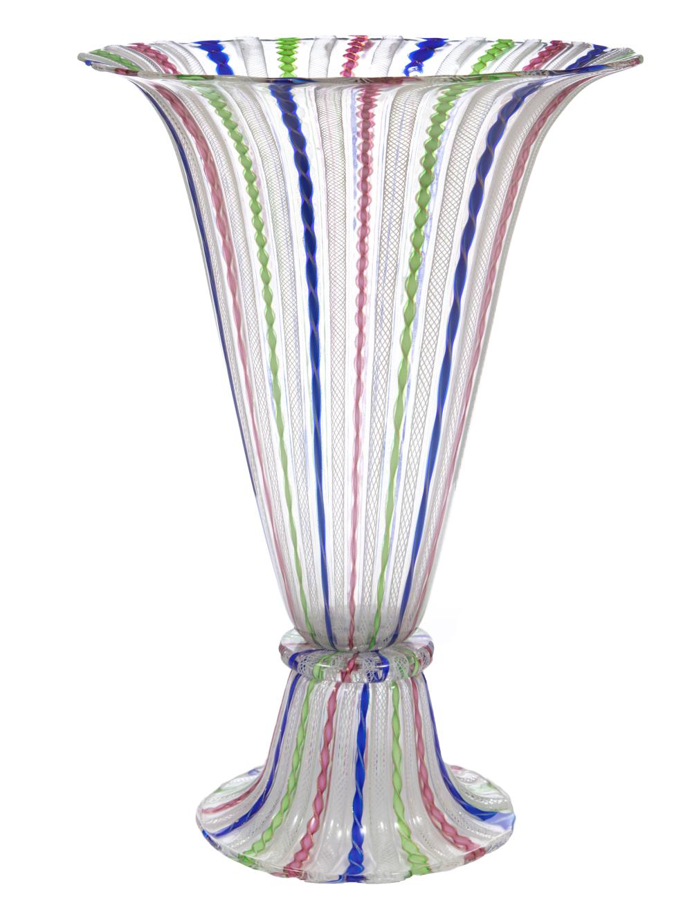 ITALIAN ART GLASS VASEItalian Art 30925e