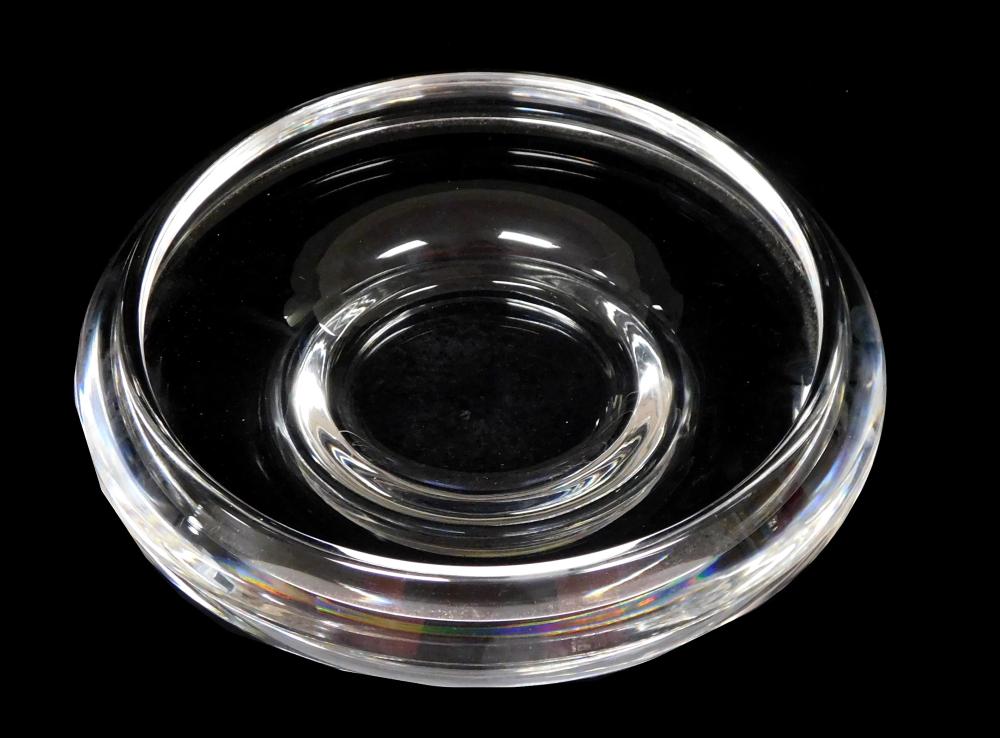 GLASS LARGE STEUBEN CENTER BOWL  3092ed