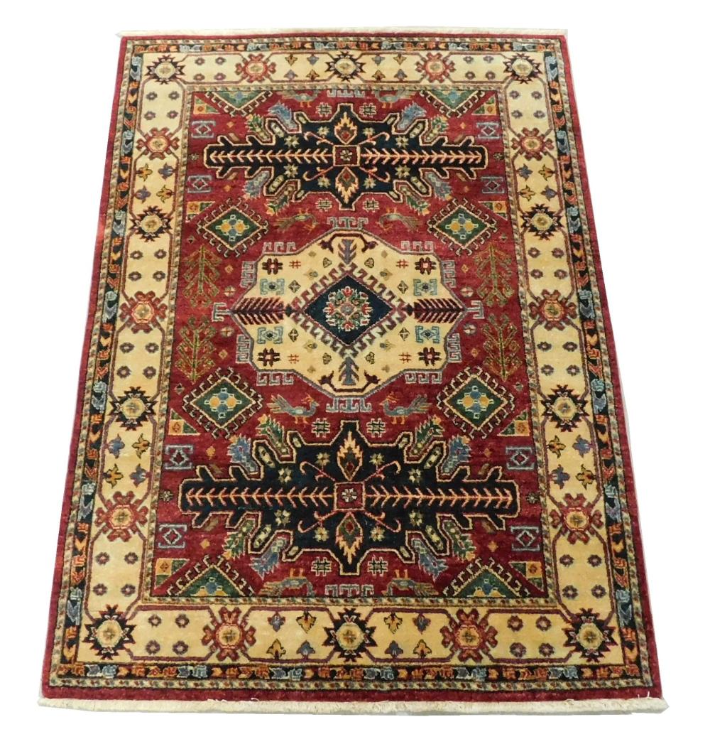 RUG: MODERN PERSIAN, 3' 10" X 5'