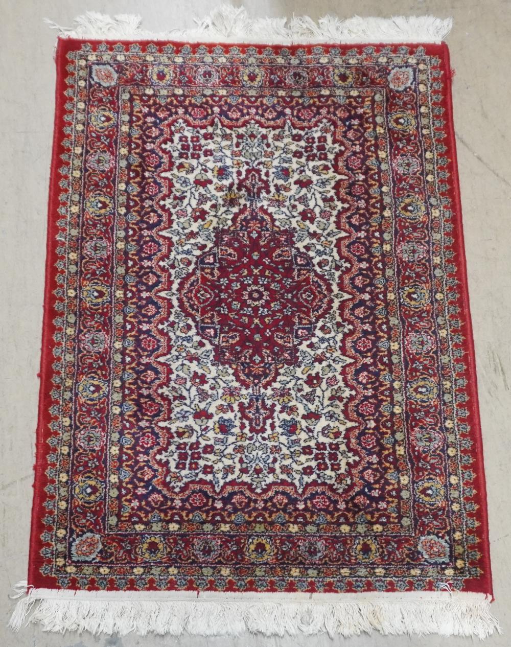 TABRIZ RUG 4 FT X 2 FT 6 INTabriz 30947d