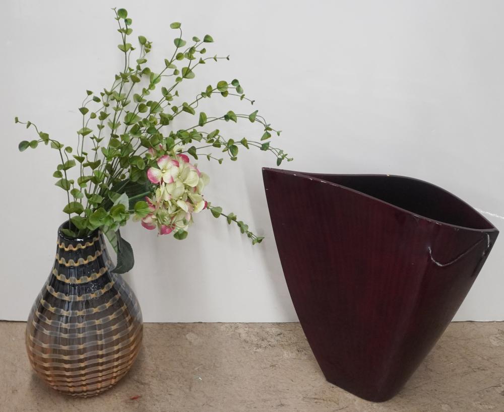 MODERN LACQUERED VASE AND A CERAMIC