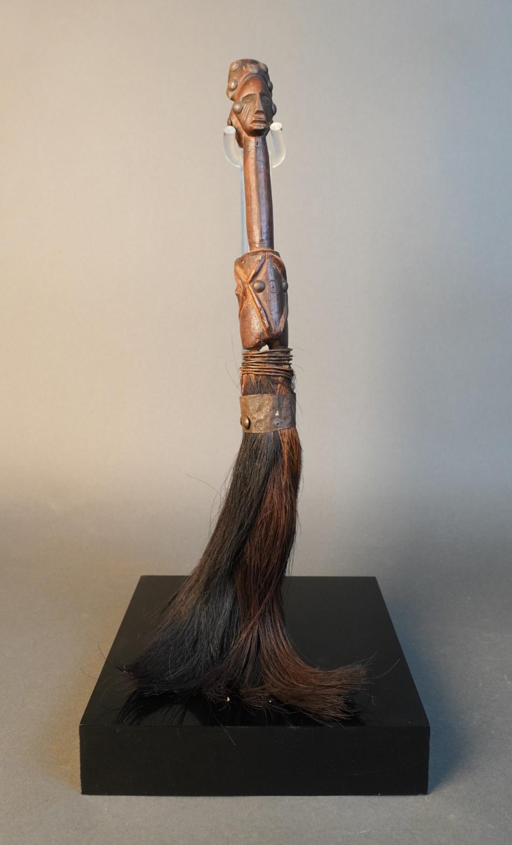 AFRICAN OCEANIC CARVED WOOD AND 30952c