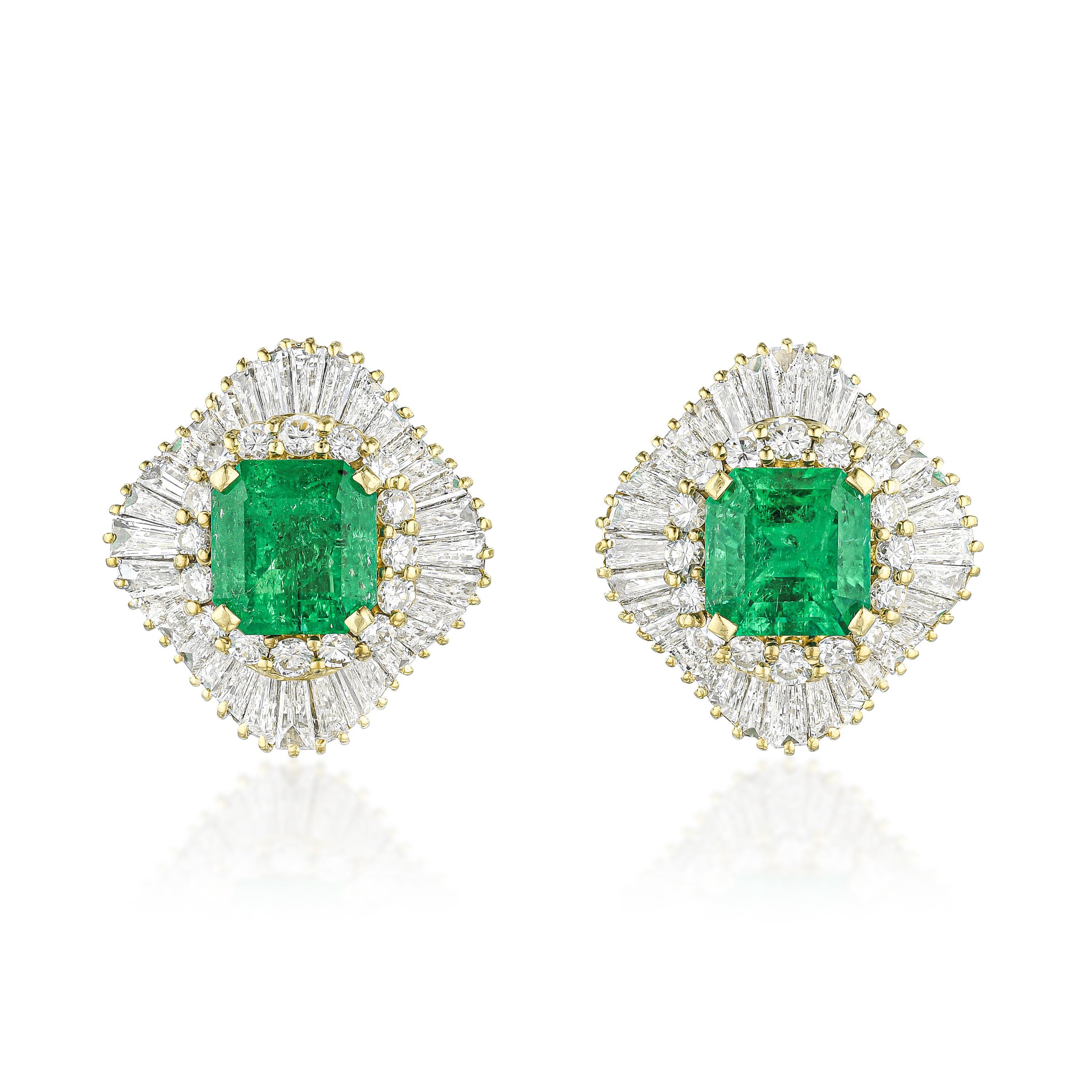 COLOMBIAN EMERALD AND DIAMOND EARRINGS  30bcd5