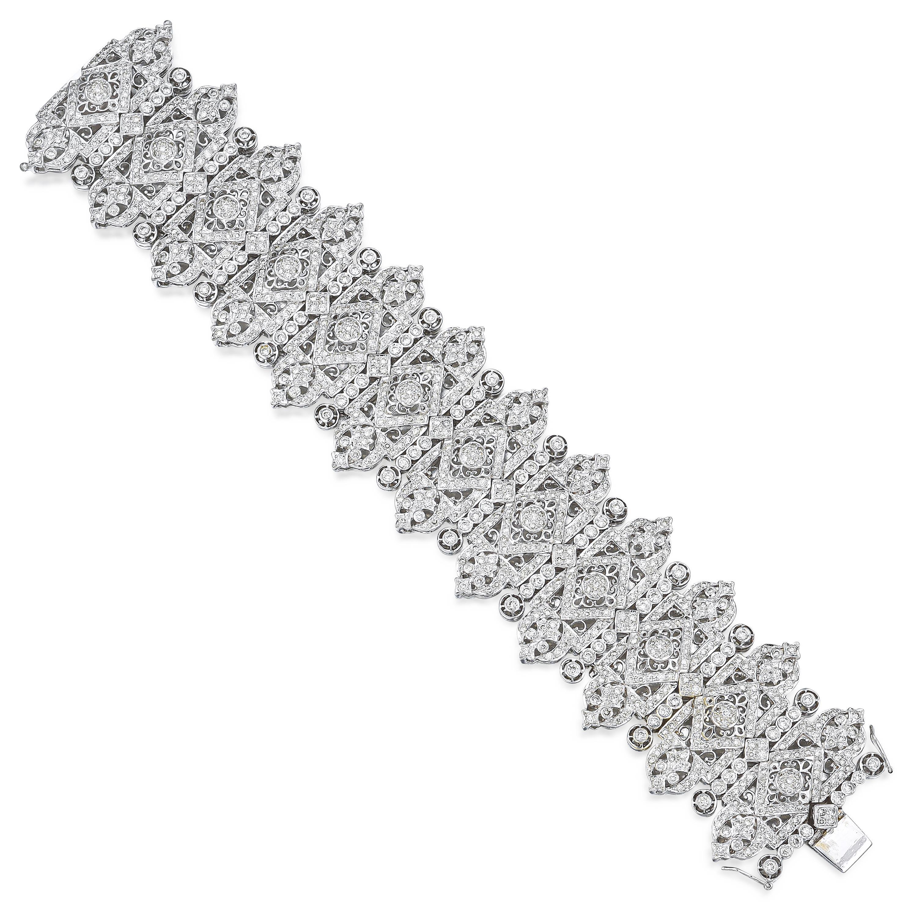 DIAMOND LACE BRACELET Summary of