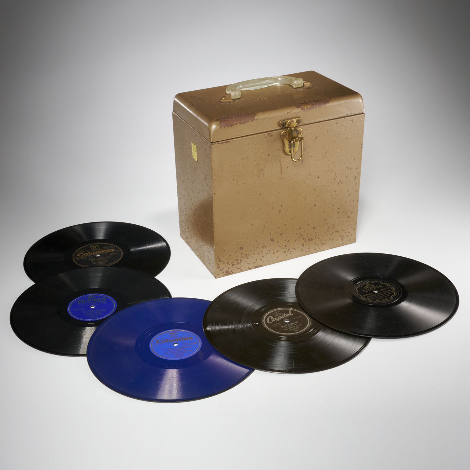 (38) 1930S VINTAGE RECORDS, INCL. FRED