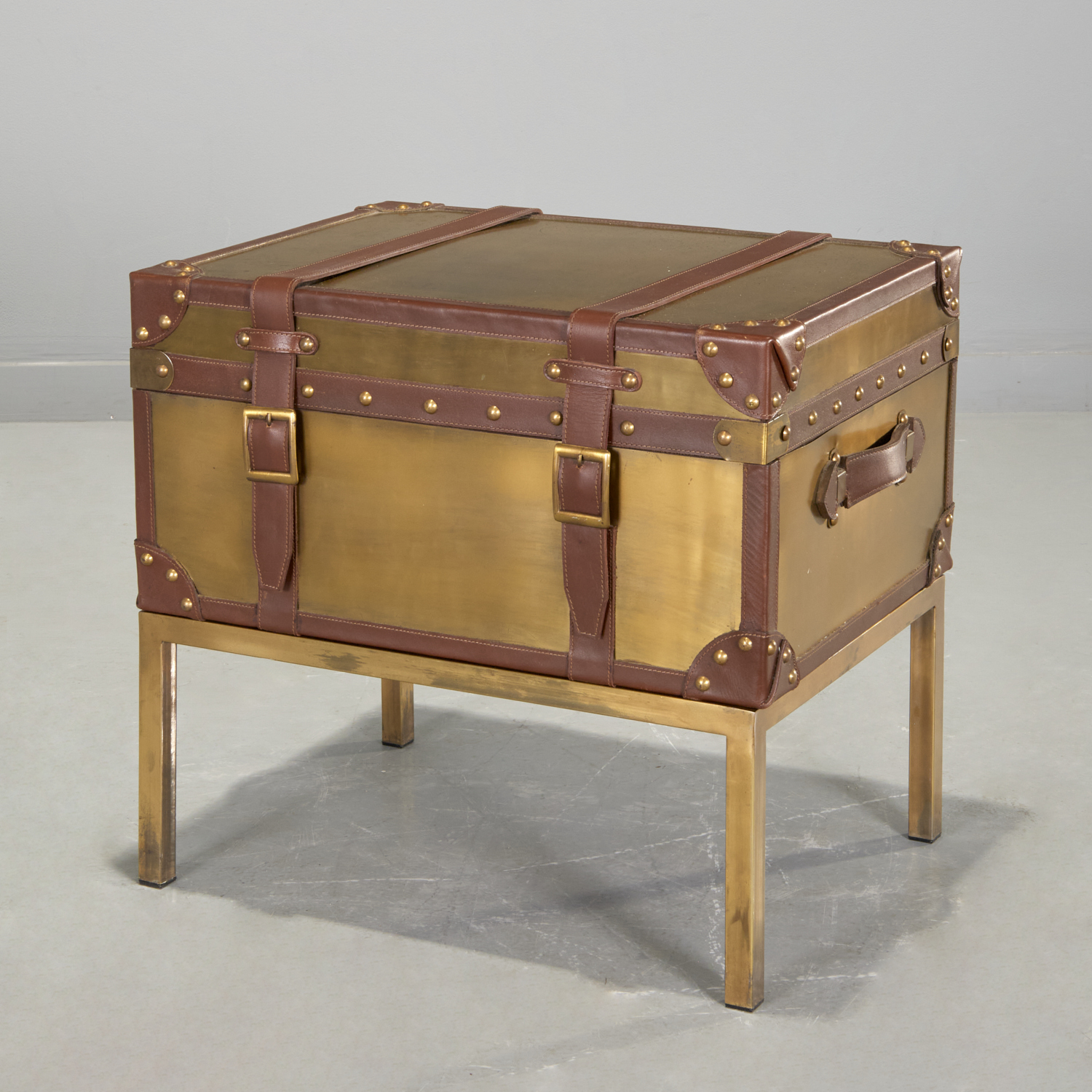 DECORATIVE BRASS AND LEATHER TRUNK