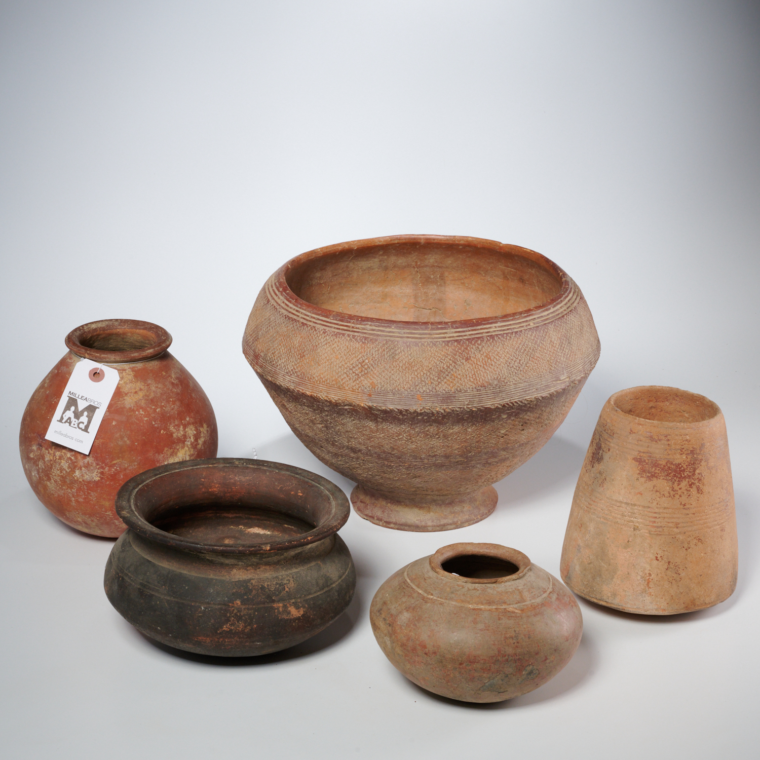 GROUP AFRICAN POTTERY INCL DJENNE 30bdce