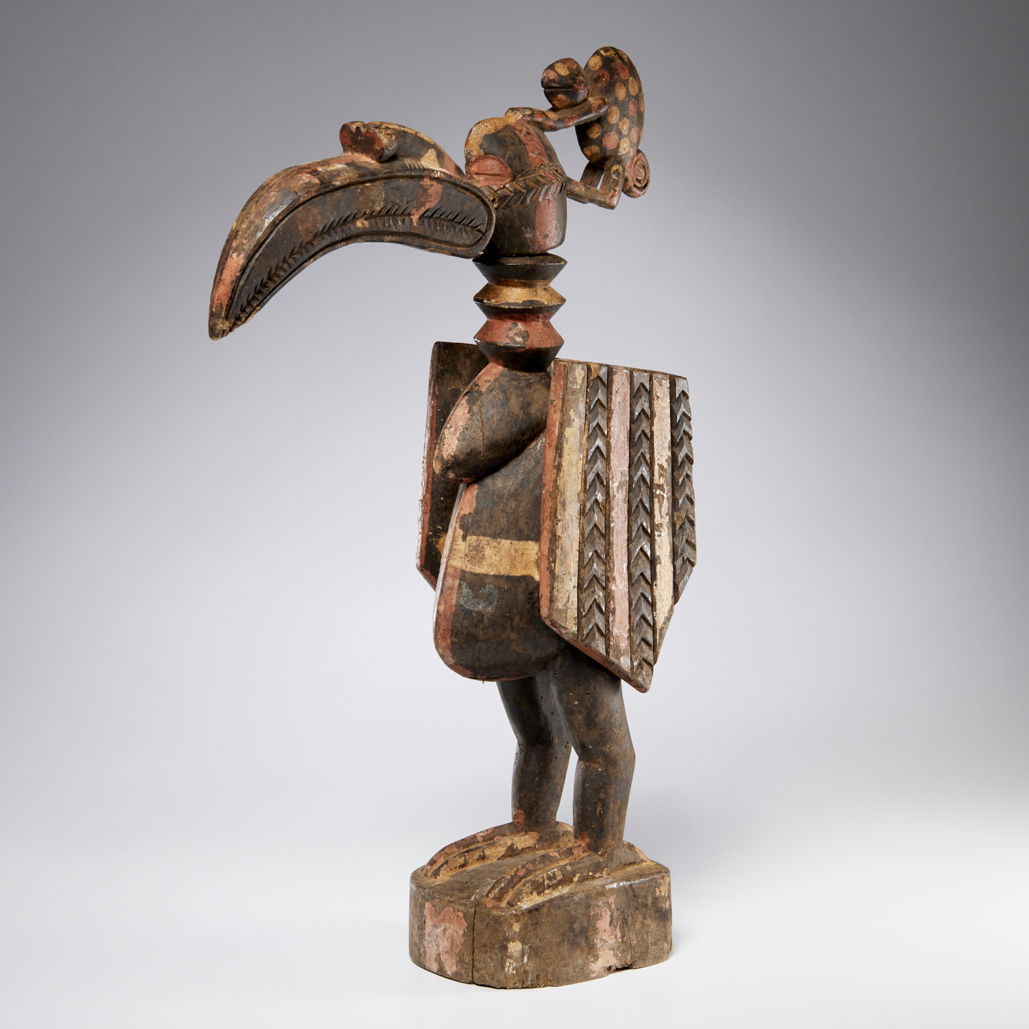 BAGA PEOPLES CARVED BIRD FIGURE 30bdd3