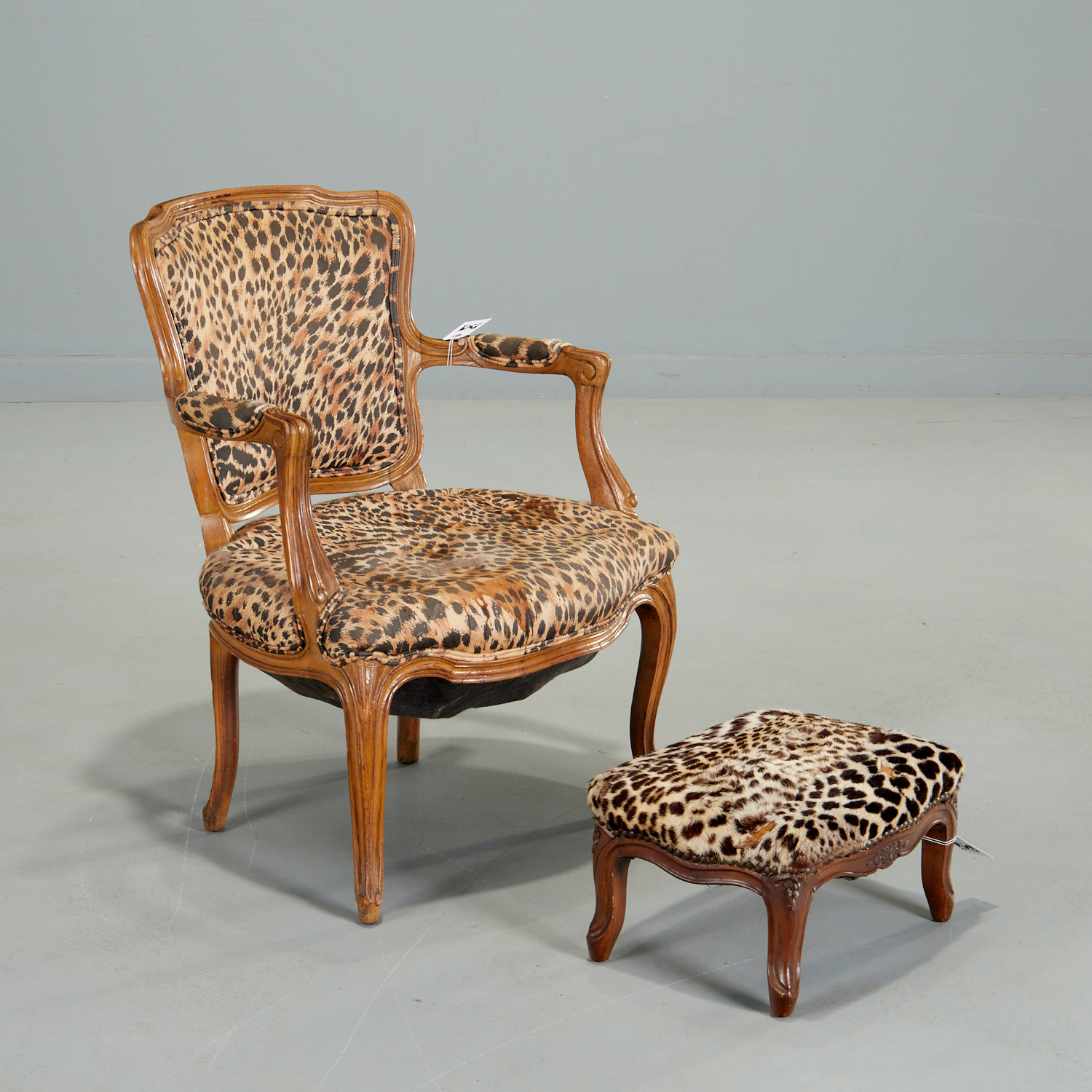 LOUIS XV STYLE LEOPARD PRINT FAUTEUIL 30be3b