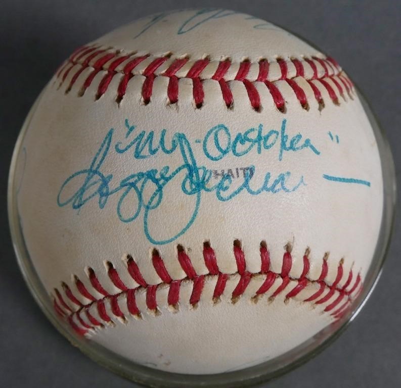 REGGIE JACKSON SIGNED BASEBALL 30c148