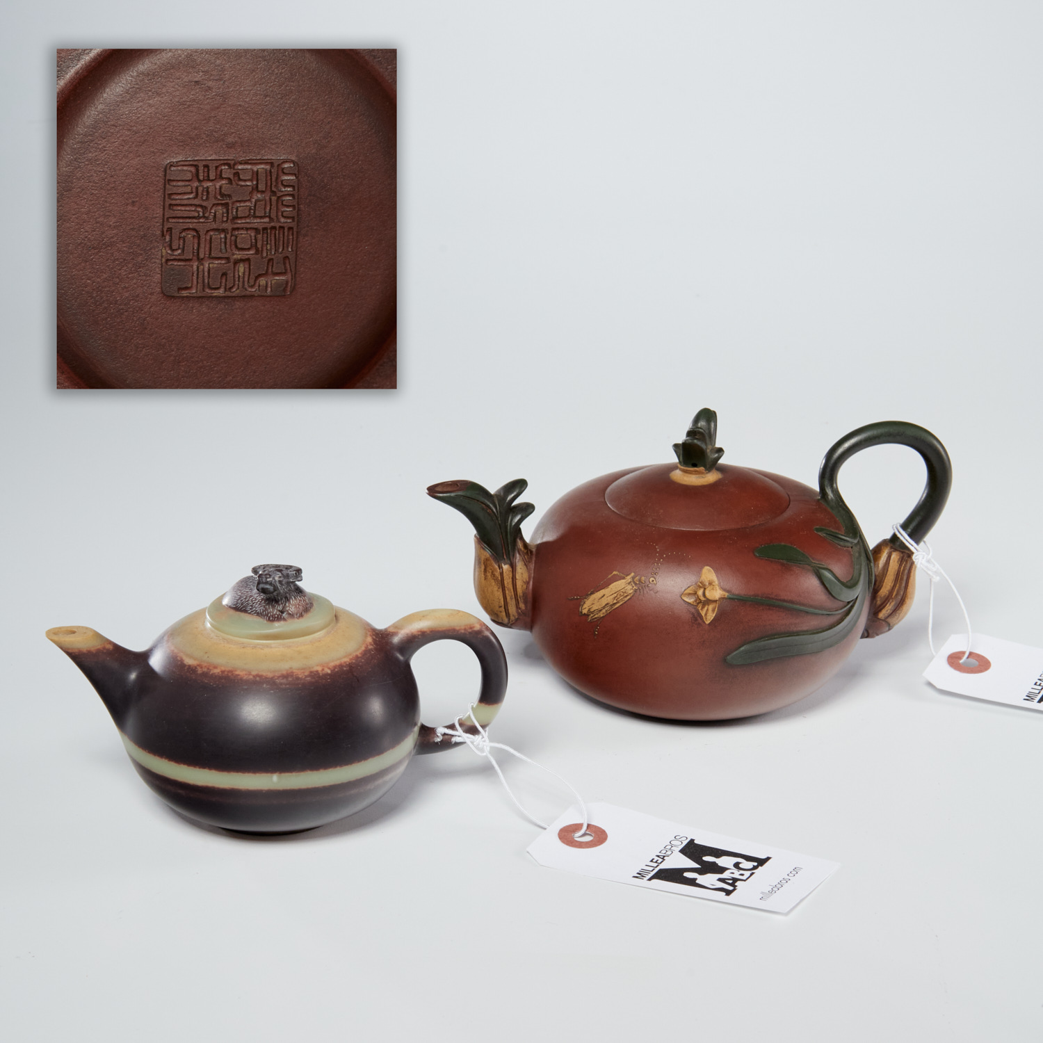  2 CHINESE TEAPOTS INCL YIXING 30c152