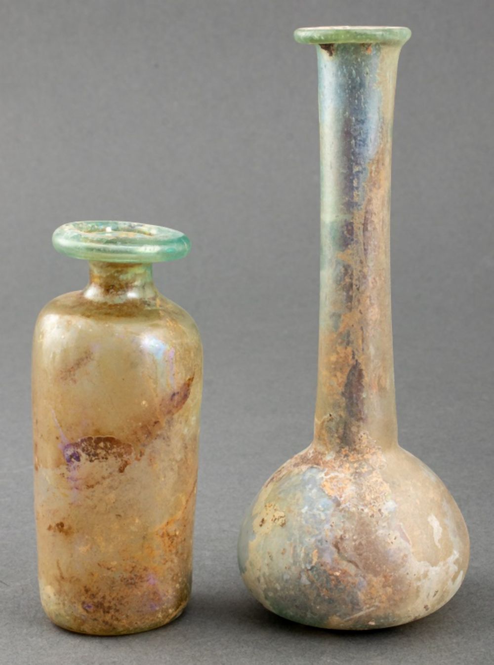ANCIENT ROMAN GLASS UNGUENTARIA  30c2f5