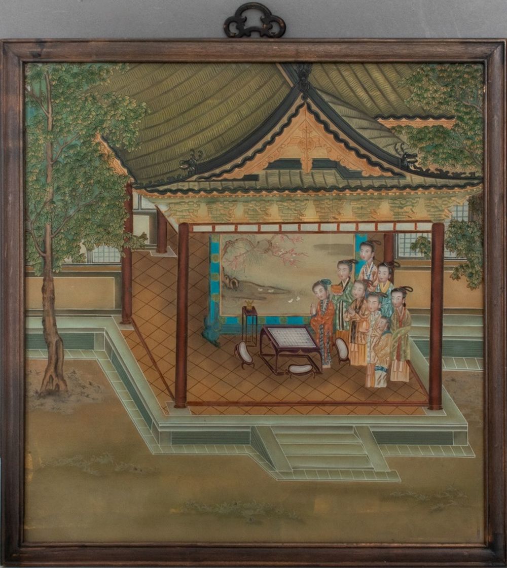 CHINESE EGLOMISE PAINTING OF FIGURES