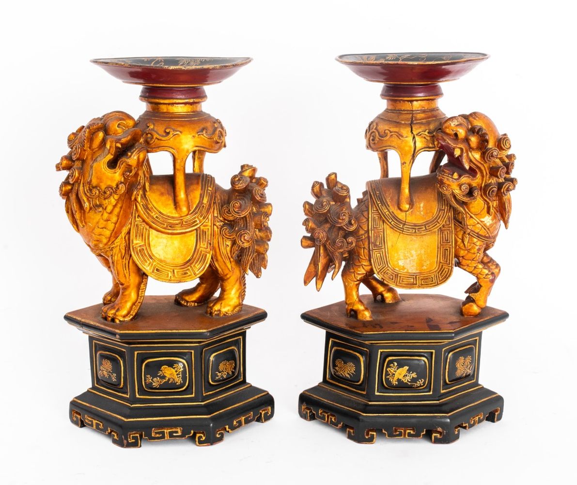 CHINESE CARVED LACQUERED WOOD CANDLE 30c33e