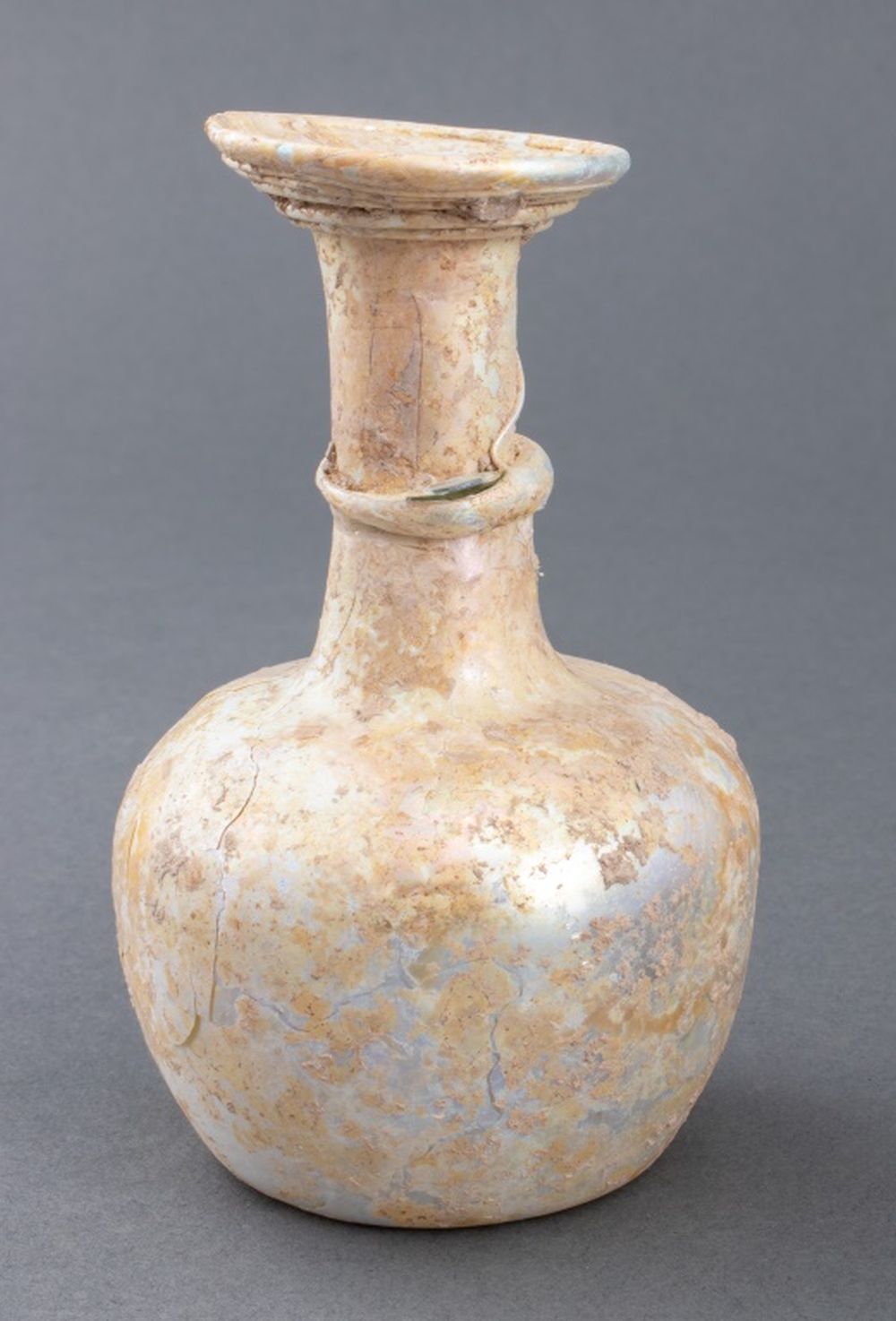 ANCIENT ROMAN GLASS VASE Ancient