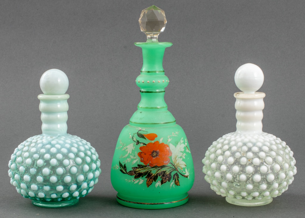 BRISTOL & FENTON HOBNAIL GLASS