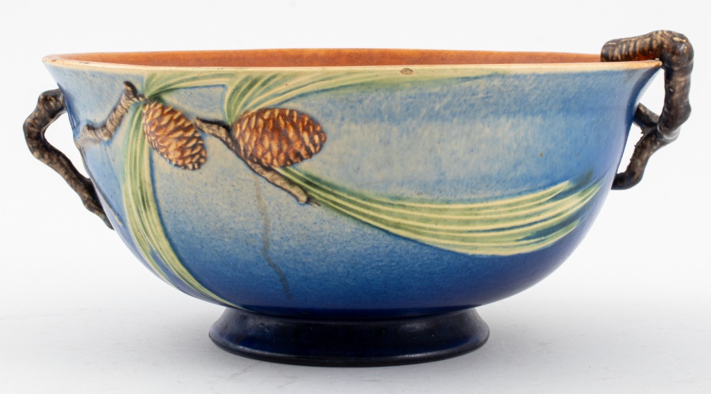 ROSEVILLE POTTERY BLUE PINECONE