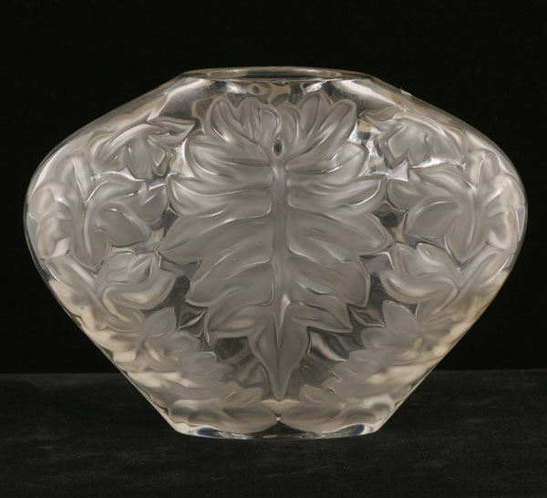 Lalique art glass pillow vase with 4e083