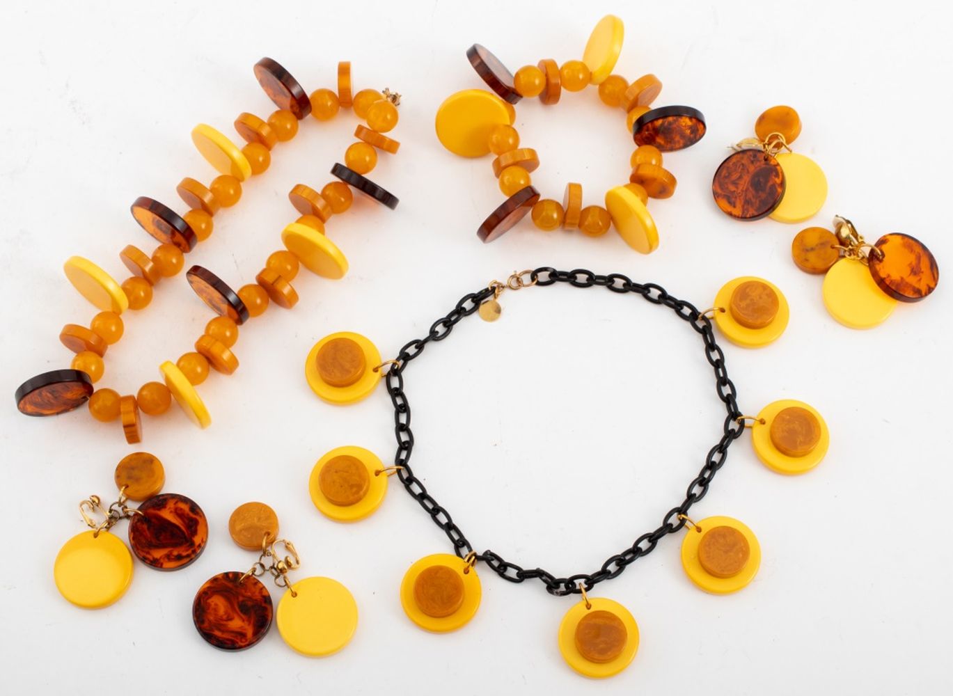 VINTAGE DESIGNER BAKELITE JEWELRY SET,