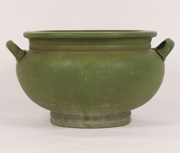 Roseville matte green jardiniere,