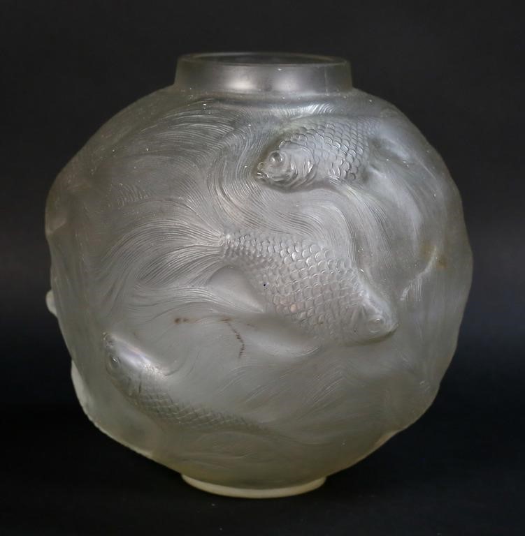 SIGNED R LALIQUE FORMOSE VASELalique 30c6ed