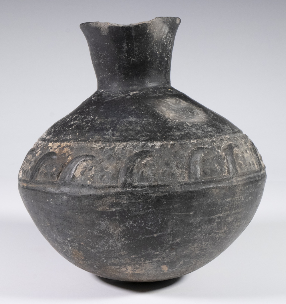 PRE-COLUMBIAN BLACK POTTERY JAR