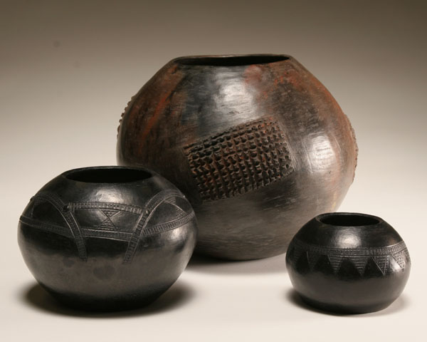 Three African clay beer pots, Nguni,