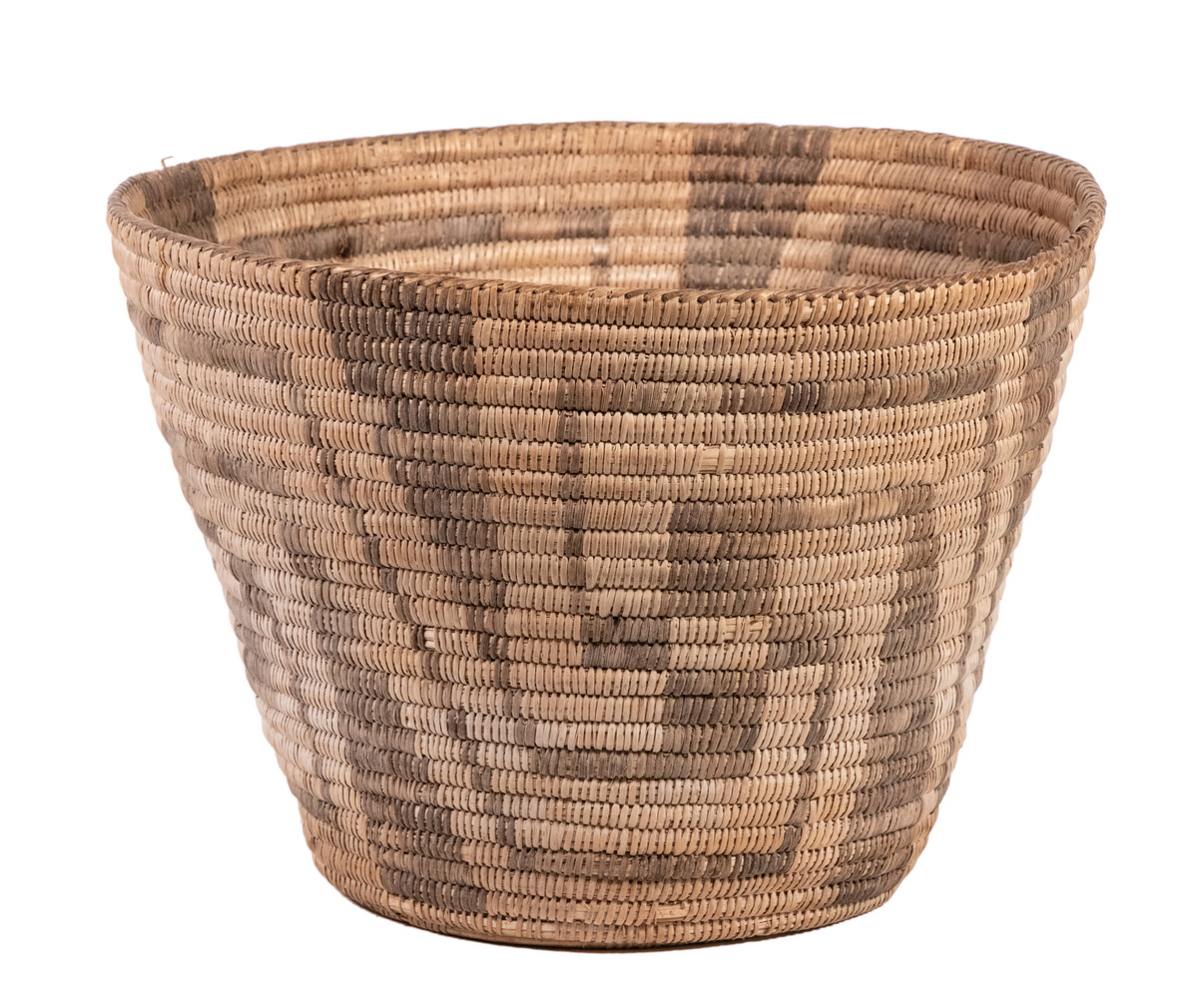 PIMA/PAPAGO GEOMETRIC PATTERNED BASKET