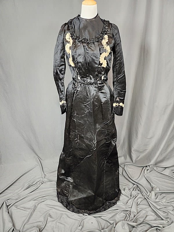 Antique Victorian black silk mourning 30c91b
