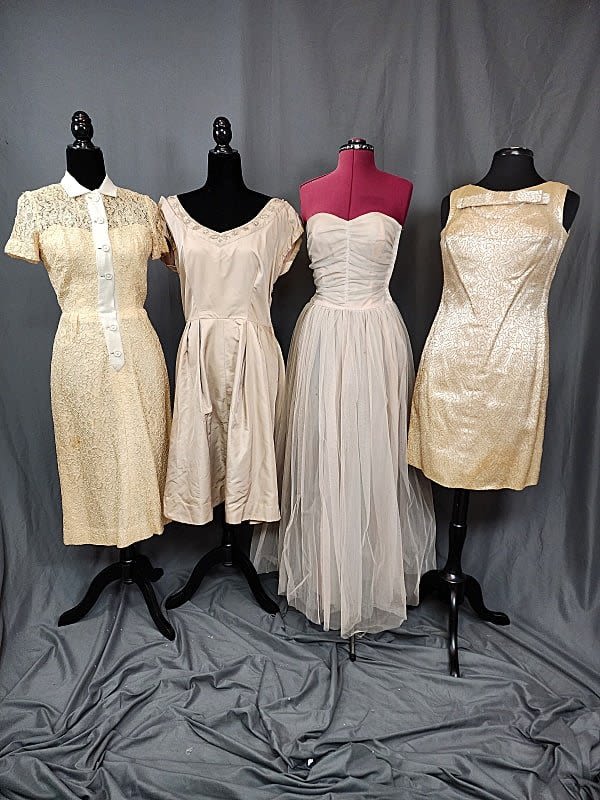 4 Vintage Fancy Dresses Gold with 30c97b