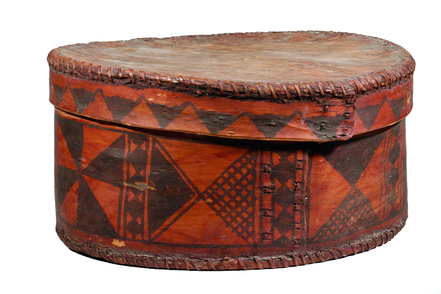 AFRICAN DECORATED BARK BOX, EARLY
